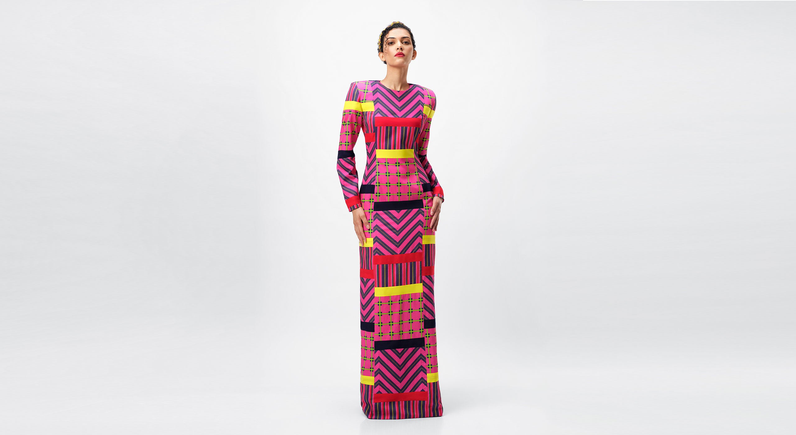 WEAVE-BHAVANI TRIBUTE-LONDON FASHION WEEK-JAMAKKALAM-VINO SUPRAJA-PEOPLE'S DSIGNER-BEST ETHICAL AND SUSTAINABLE FASHION BRAND OF UAE DUBAI