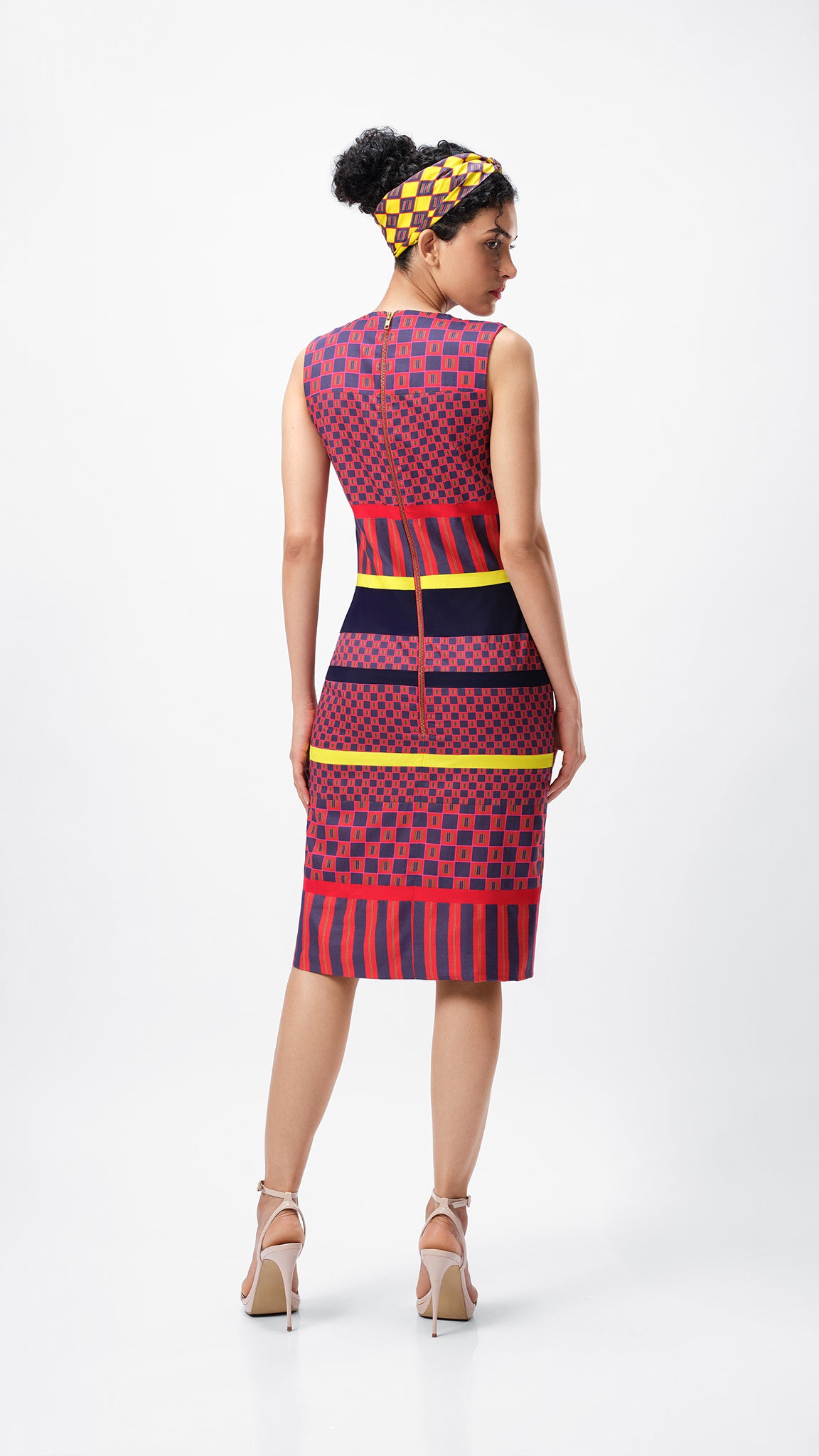 The Grid Dress by Vino Supraja – Organic Cotton Couture Inspired by Bhavani Jamakkalam | London Fashion Week 2025 | Sustainable Fashion UAE
