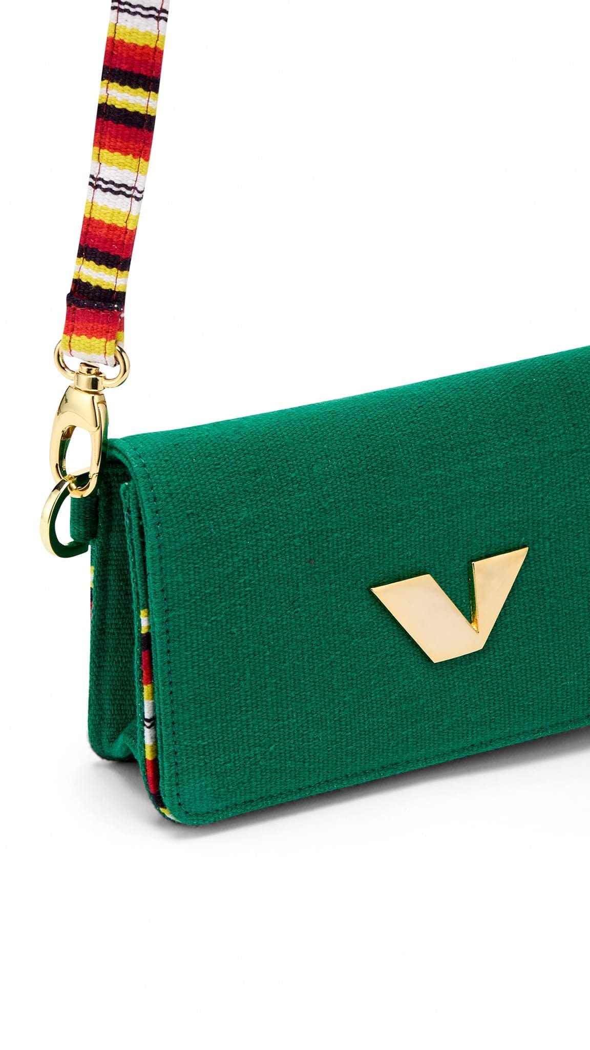 sustainable-and-ethical-designer-travel-pouch-green