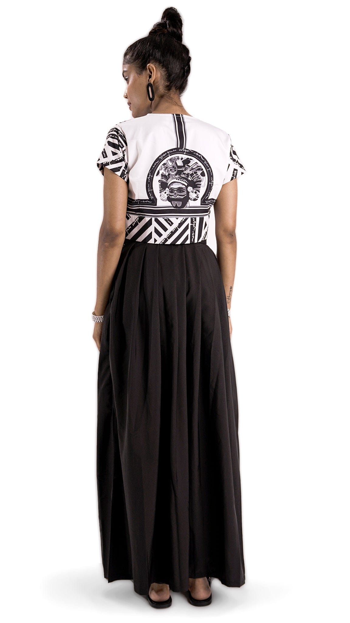 Purisai skirt recycled textile central panel Therukoothu inspired Vino Supraja Atelier